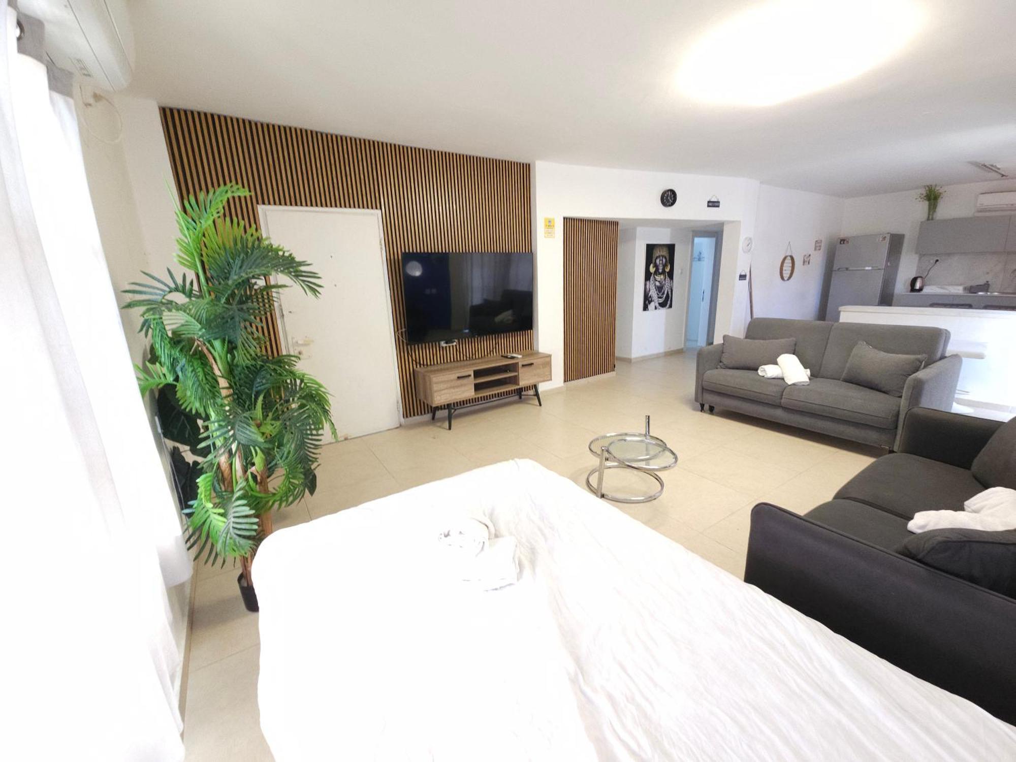 Barak Royal Suites 20 Garden Jacuzzi - ג'קוזי בחצר Eilat Exterior foto